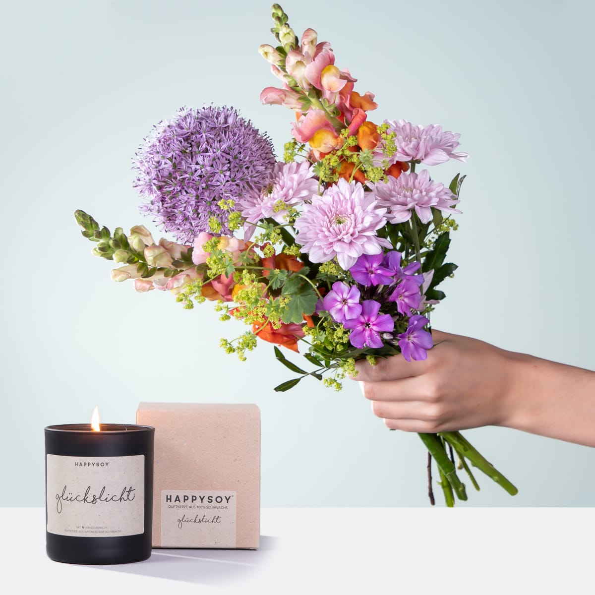 Maria mit Glückslicht Blumen verschicken Online Blumen bestellen