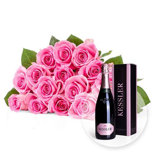 Rosenstrauß aus 15 rosa Fairtrade-Rosen mit Kessler Rose Sekt