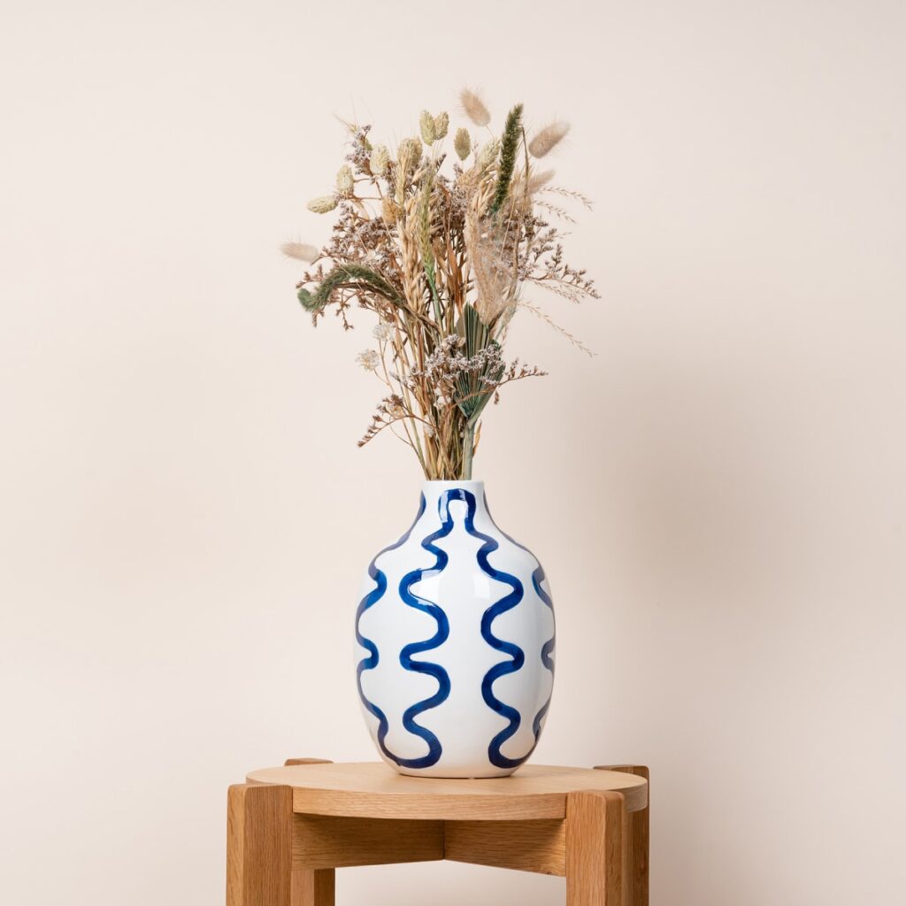 Vase Keramik Wellen Weiß Blau